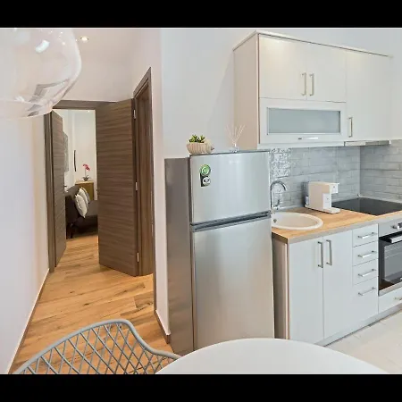 Noras Collection * Σκάλα Σωτήρος